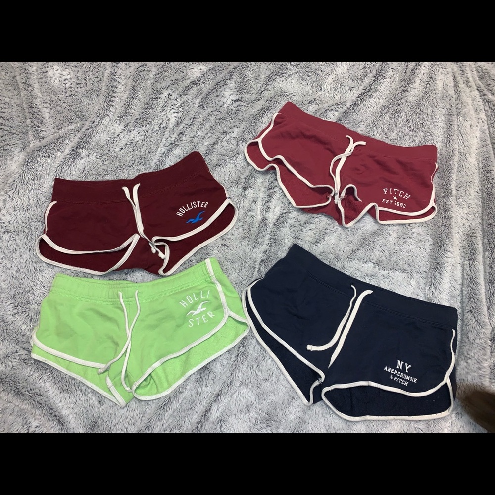 4 pairs of lounge shorts